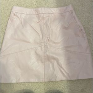S | pink leather skirt with pockets